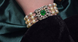 Cherished Classics: Getting on Trend styling Antique Pearl Pieces