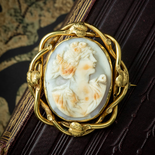 Antique Victorian Cameo Brooch 9ct Gold Frame With Locket and Box
