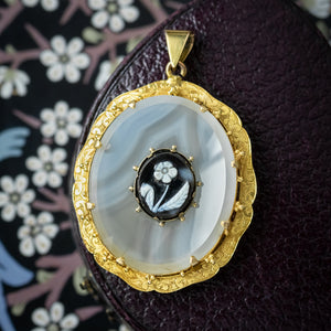 Antique Victorian Forget Me Not Cameo Pendant 15ct Gold Frame