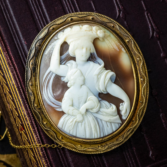 Antique Victorian Shell Cameo Brooch Pinchbeck Frame