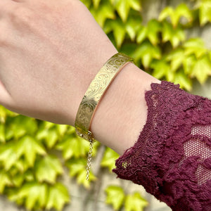 Vintage Engraved Bangle 9ct Gold Dated 1987