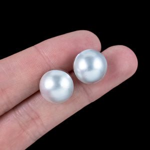 Vintage-Mabe-Pearl-Stud-Earrings-