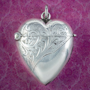 Antique Edwardian Silver Heart Vesta Case Pendant Dated 1908