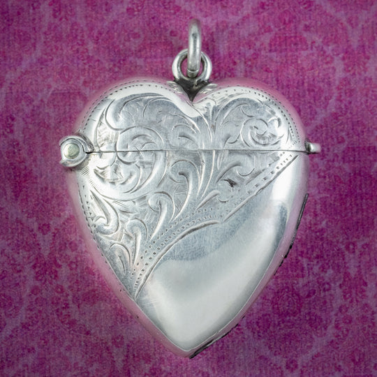 Antique Edwardian Silver Heart Vesta Case Pendant Dated 1908