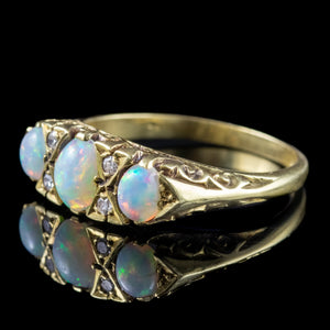 Vintage Opal Diamond Ring 0.74ct Opal Dated 1976